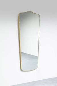 PRODUZIONE ITALIANA - Specchiera con bordo in ottone. Anni '50 cm 178x74