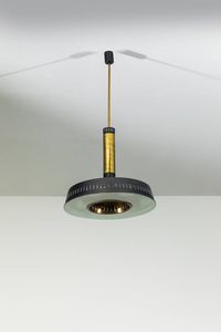 STILNOVO - Lampada a sospensione in metallo verniciato  particolari in ottone. Anni '50 h cm 92