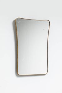 PRODUZIONE ITALIANA - Specchiera con bordo in ottone. Anni '50 cm 75x53