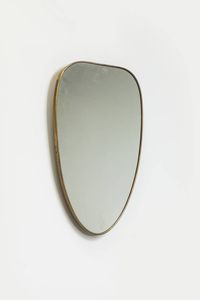 PRODUZIONE ITALIANA - Specchio con bordo in ottone. Anni '50 cm 75x48
