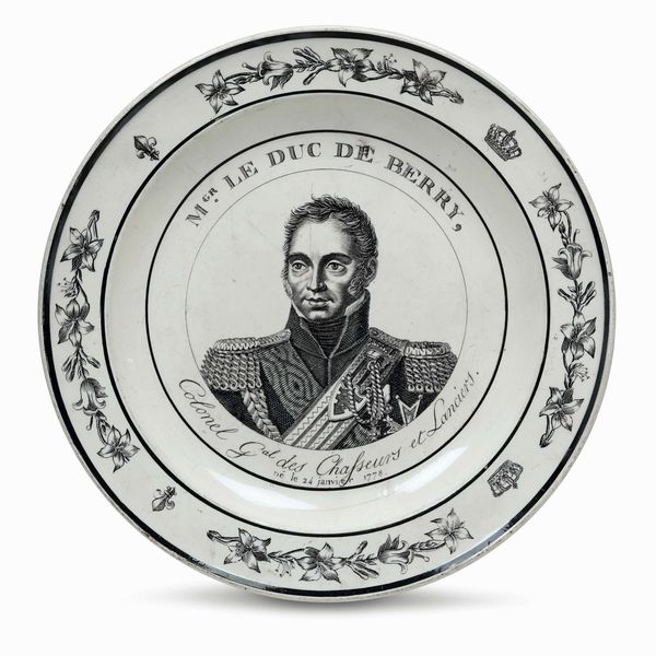 Piatto<BR>Francia, Manifattura di Creil - Montereau, primi del XIX secolo  - Asta Maioliche e Porcellane - Associazione Nazionale - Case d'Asta italiane