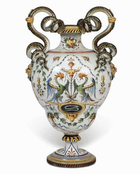 Vaso con manici a serpi e decoro a raffaellesche<BR>1878-1879 circa<BR>  - Asta Maioliche e Porcellane - Associazione Nazionale - Case d'Asta italiane