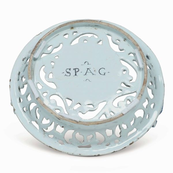 Cestino traforato<BR>Faenza, seconda met del XVII secolo  - Asta Maioliche e Porcellane - Associazione Nazionale - Case d'Asta italiane