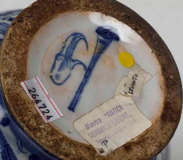 Orciolo<BR>Savona, XVII secolo  - Asta Maioliche e Porcellane - Associazione Nazionale - Case d'Asta italiane