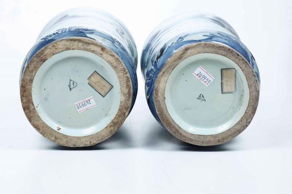 Insieme di quattro albarelli<BR>Savona, fine del XVII secolo  - Asta Maioliche e Porcellane - Associazione Nazionale - Case d'Asta italiane