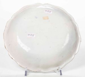 Piatto fondo<BR>Milano, Manifattura Felice e Giuseppe Maria Clerici, 1760-1780<BR><BR>  - Asta Maioliche e Porcellane - Associazione Nazionale - Case d'Asta italiane