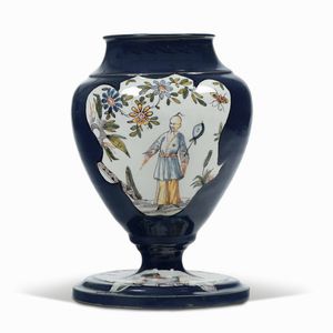 Vaso<BR>Milano, manifattura di Felice Clerici, 1745-1780<BR>  - Asta Maioliche e Porcellane - Associazione Nazionale - Case d'Asta italiane