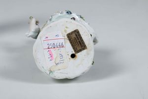 Rara coppia di figurine<BR>Meissen, 1750 circa<BR>Modelli di J.J.Kaendler e/o Peter Reinicke, 1747 circa<BR>  - Asta Maioliche e Porcellane - Associazione Nazionale - Case d'Asta italiane