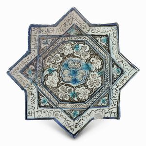 Mattonella<BR>Persia (Iran), Kashan, XIV secolo  - Asta Maioliche e Porcellane - Associazione Nazionale - Case d'Asta italiane