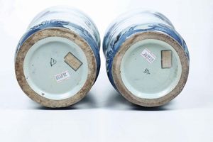 Insieme di quattro albarelli<BR>Savona, fine del XVII secolo  - Asta Maioliche e Porcellane - Associazione Nazionale - Case d'Asta italiane