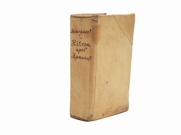 Willelm Hendrik Nieupoort : Rituum qui olim apud Romanos obtinuerunt succinta explicatio...  - Asta La Collezione Bucciarelli: libri antichi ed incunaboli - Associazione Nazionale - Case d'Asta italiane