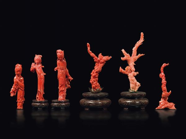 Lotto di sei piccole sculture in corallo, Cina, inizio XX secolo  - Asta Fine Chinese Works of Art - Associazione Nazionale - Case d'Asta italiane