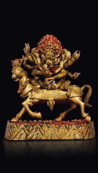 Figura di Mahakala in Yab Yum sopra cavallo in bronzo dorato, Tibet, XVIII secolo  - Asta Fine Chinese Works of Art - Associazione Nazionale - Case d'Asta italiane