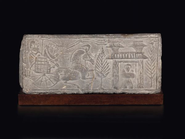 Stele in pietra con carrozza e personaggi, probabilmente XIII secolo  - Asta Fine Chinese Works of Art - Associazione Nazionale - Case d'Asta italiane