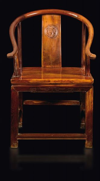Sedia con braccioli in legno di Homu, Cina, Dinastia Qing, XIX secolo  - Asta Fine Chinese Works of Art - Associazione Nazionale - Case d'Asta italiane