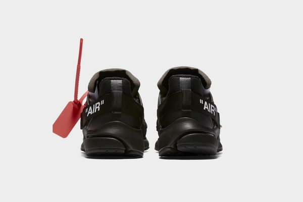 Nike : Bundle Pack - Air Presto Off-White Black e Air Presto Off-White White / Taglia US 8 EUR 41  - Asta Christmas Pop: arte, sneakers e design - Associazione Nazionale - Case d'Asta italiane