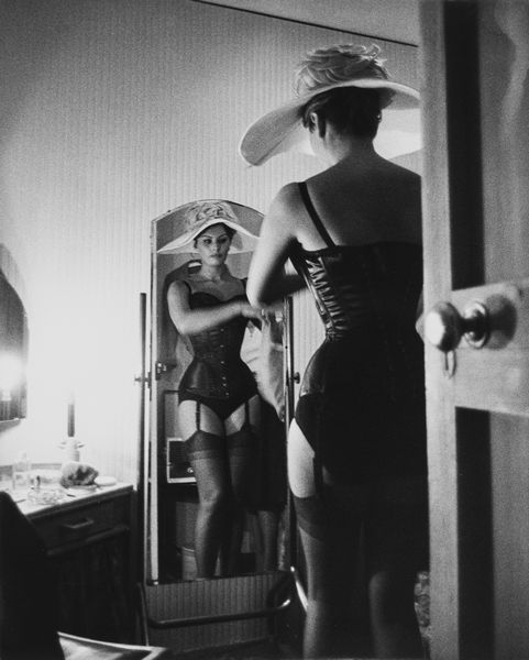 Pierluigi Praturlon : Sophia Loren in La miliardaria  - Asta Christmas Pop: arte, sneakers e design - Associazione Nazionale - Case d'Asta italiane