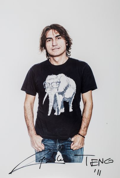 Vinicio Capossela, : Foto autografata di Vinicio Capossela  - Asta Christmas Pop: arte, sneakers e design - Associazione Nazionale - Case d'Asta italiane