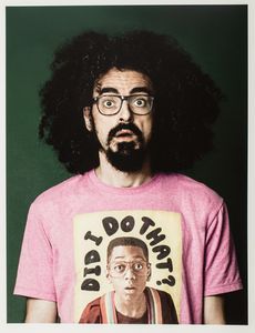 Vinicio Capossela, : Foto autografata di Vinicio Capossela  - Asta Christmas Pop: arte, sneakers e design - Associazione Nazionale - Case d'Asta italiane