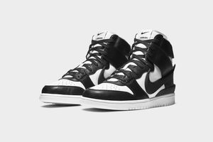 Nike : Dunk High Ambush Black White / Taglia US 9.5 EUR 43  - Asta Christmas Pop: arte, sneakers e design - Associazione Nazionale - Case d'Asta italiane