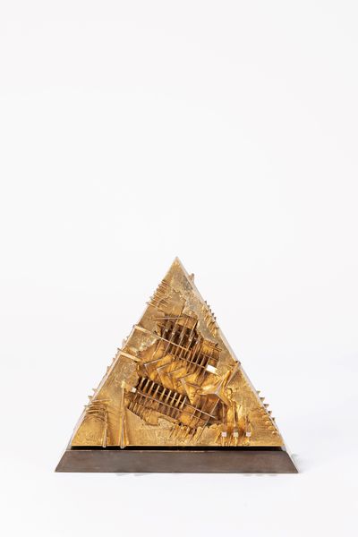 Arnaldo Pomodoro : Forma piramidale Premio Marian Skubin  - Asta Arte Moderna e Contemporanea - Associazione Nazionale - Case d'Asta italiane