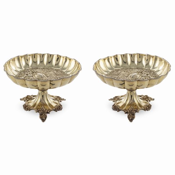 Coppia di alzate in argento dorato  - Asta Argenti e L'Arte della tavola - Associazione Nazionale - Case d'Asta italiane
