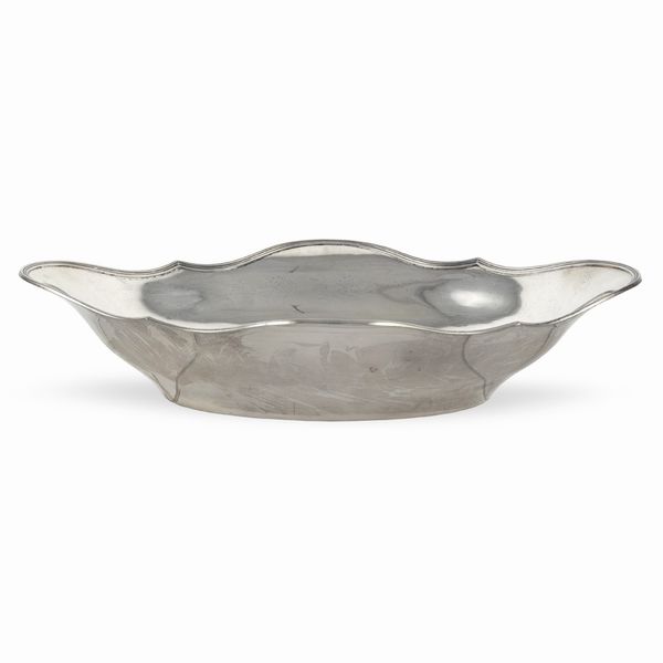 Centrotavola in argento  - Asta Argenti e L'Arte della tavola - Associazione Nazionale - Case d'Asta italiane