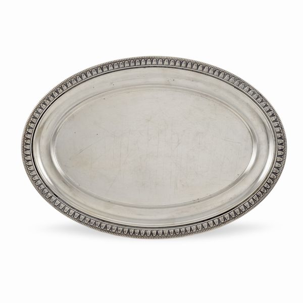 Vassoio ovale in argento  - Asta Argenti e L'Arte della tavola - Associazione Nazionale - Case d'Asta italiane