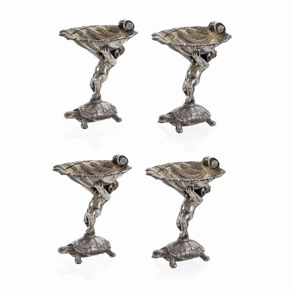 Set di quattro saliere in argento  - Asta Argenti e L'Arte della tavola - Associazione Nazionale - Case d'Asta italiane