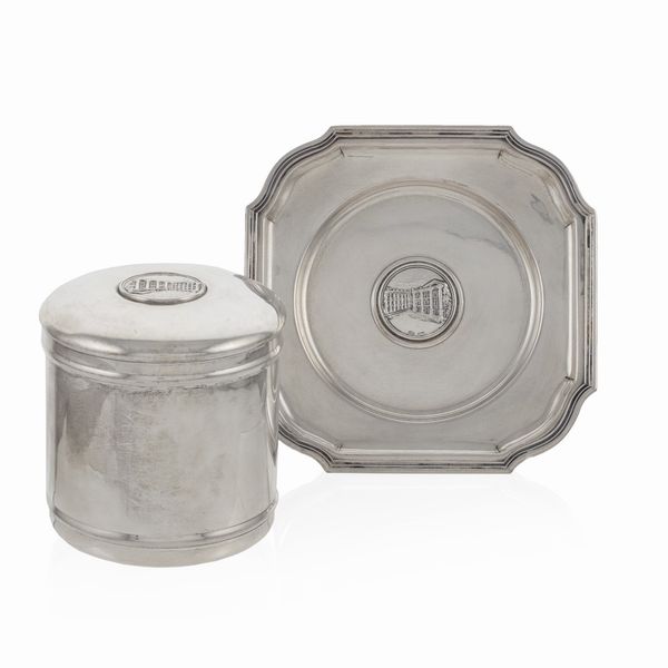 Set da scrivania in argento (2)  - Asta Argenti e L'Arte della tavola - Associazione Nazionale - Case d'Asta italiane