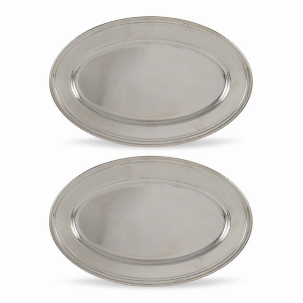 Coppia di piatti da portata in metallo argentato di forma ovale  - Asta Argenti e L'Arte della tavola - Associazione Nazionale - Case d'Asta italiane