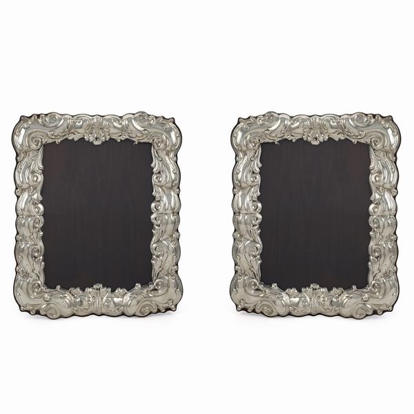 Coppia di cornici portafoto in argento e legno  - Asta Argenti e L'Arte della tavola - Associazione Nazionale - Case d'Asta italiane