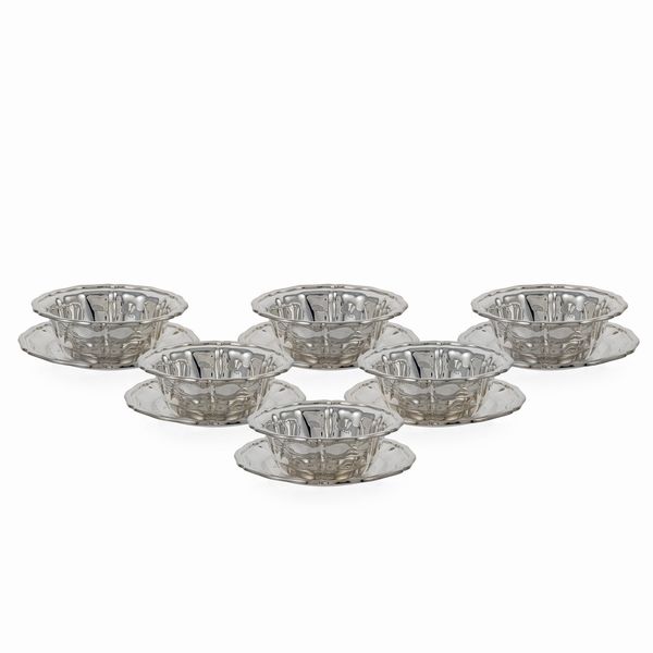 Set da tavola in argento (12)  - Asta Argenti e L'Arte della tavola - Associazione Nazionale - Case d'Asta italiane