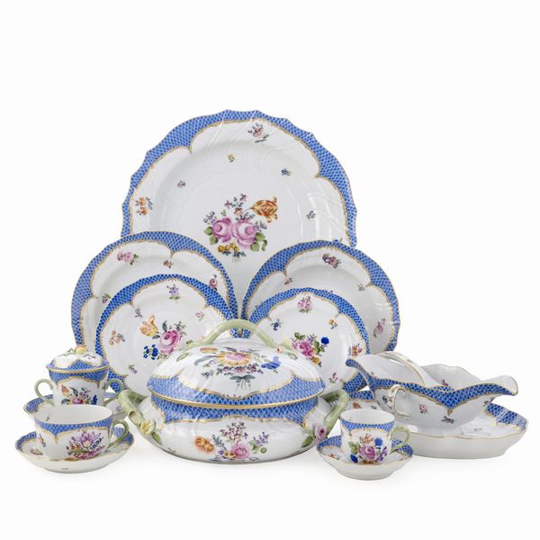 Herend, per Candida Tupini, Roma, servizio da tavola (152)  - Asta Argenti e L'Arte della tavola - Associazione Nazionale - Case d'Asta italiane