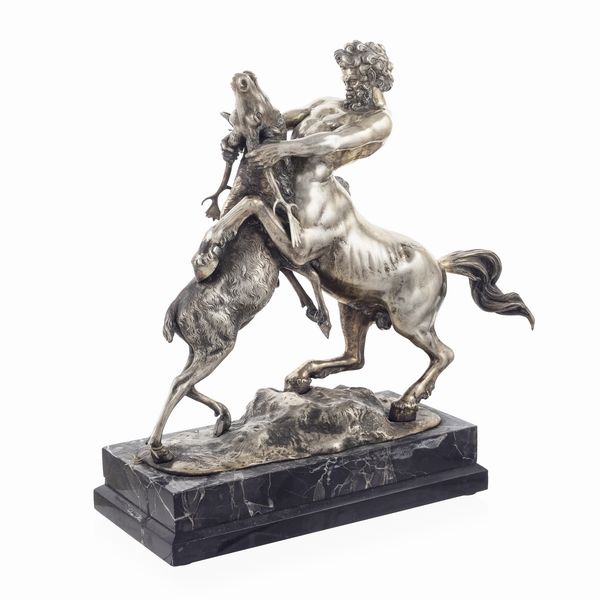 Eugenio Avolio,  scultura in argento  - Asta Argenti e L'Arte della tavola - Associazione Nazionale - Case d'Asta italiane