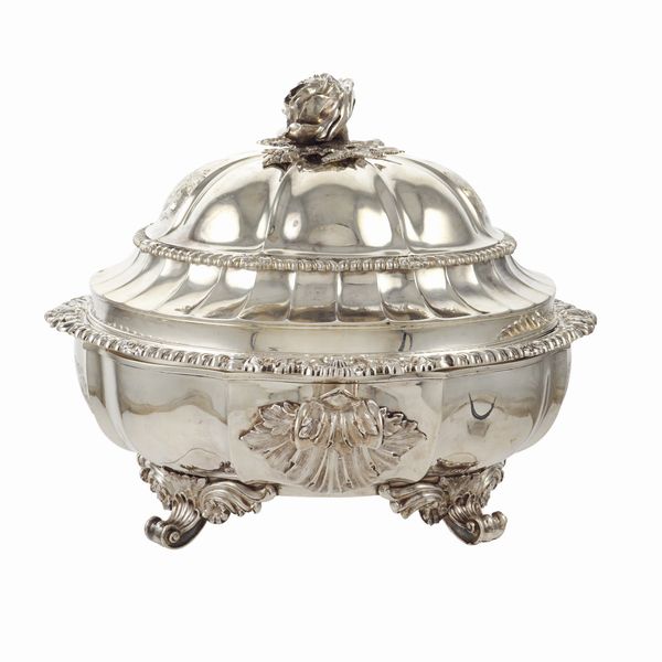 Set di quattro legumiere in argento  - Asta Argenti e L'Arte della tavola - Associazione Nazionale - Case d'Asta italiane