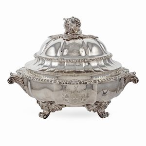 Set di quattro legumiere in argento  - Asta Argenti e L'Arte della tavola - Associazione Nazionale - Case d'Asta italiane