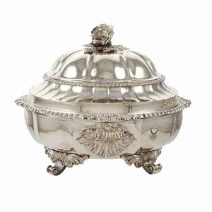 Set di quattro legumiere in argento  - Asta Argenti e L'Arte della tavola - Associazione Nazionale - Case d'Asta italiane