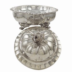Set di quattro legumiere in argento  - Asta Argenti e L'Arte della tavola - Associazione Nazionale - Case d'Asta italiane