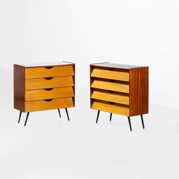 Fratelli Bertoli : Coppia di mobili contenitori scarpiere  - Asta Design - Associazione Nazionale - Case d'Asta italiane