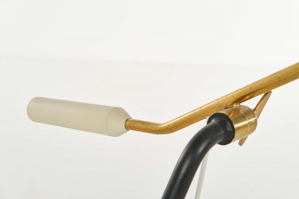 STILNOVO : Lampada da terra orientabile.  - Asta Design - Associazione Nazionale - Case d'Asta italiane