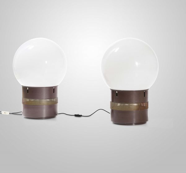 GAE AULENTI : Due lampade da tavolo mod. Mezzo Oracolo  - Asta Design - Associazione Nazionale - Case d'Asta italiane