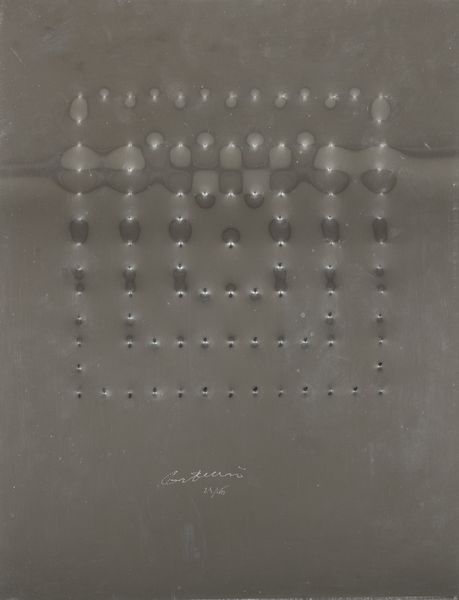 ENRICO CASTELLANI : Senza titolo  - Asta Fotografia e multipli d'artista - Associazione Nazionale - Case d'Asta italiane