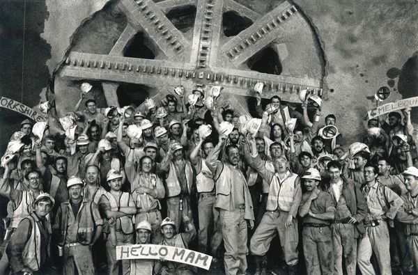 Sebastião Salgado : The Eurotunnel, dalla serie Workers  - Asta Fotografia e multipli d'artista - Associazione Nazionale - Case d'Asta italiane