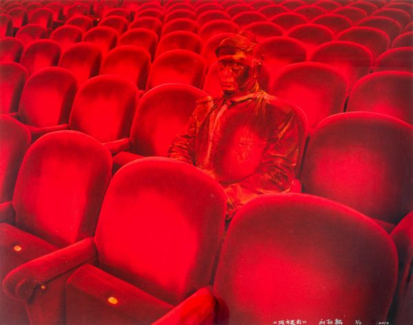 Liu Bolin : Hiding in the Italy - Teatro alla Scala n� 2, 2010  - Asta Fotografia e multipli d'artista - Associazione Nazionale - Case d'Asta italiane