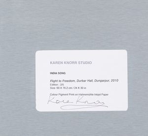 Karen Knorr : Flight to Freedom, Durbar Hall, Dungarpur, dalla serie �India Song�<BR>  - Asta Fotografia e multipli d'artista - Associazione Nazionale - Case d'Asta italiane