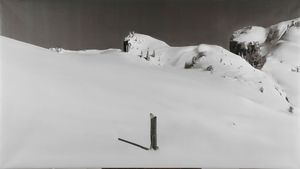 Abbas Gharib : Snow, nature and manmade composition, dalla serie Snow-white photo collection  - Asta Fotografia e multipli d'artista - Associazione Nazionale - Case d'Asta italiane