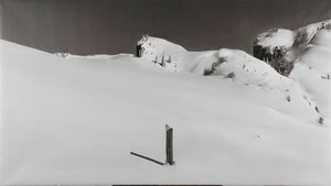 Abbas Gharib - Snow, nature and manmade composition, dalla serie �Snow-white photo collection�