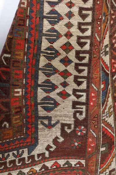 Tappeto Karabagh, Caucaso fine XIX secolo  - Asta Tappeti Antichi - Associazione Nazionale - Case d'Asta italiane