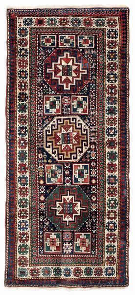 Tappeto Mogan, Caucaso fine XIX secolo  - Asta Tappeti Antichi - Associazione Nazionale - Case d'Asta italiane